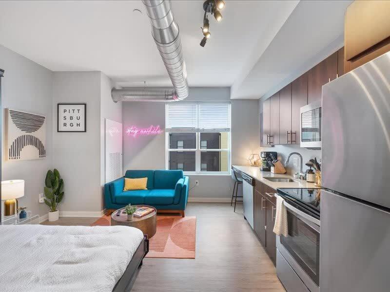 Cozysuites Boutique Sdo, Lawrenceville Apartment